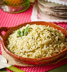 Arroz al chile serrano y epazote