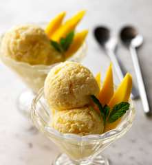 Mango and Ginger Frozen Yoghurt