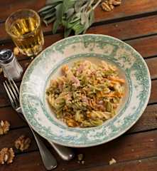 Fusilli com mascarpone e nozes