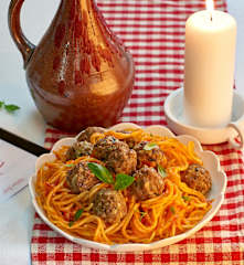 Spaghetti aux boulettes de viande... sous un ciel d'Italie