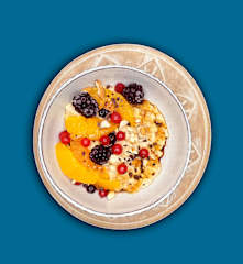 Nuss-Porridge mit Früchten