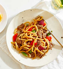 低脂牛柳彩椒炒面