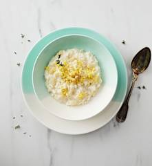 Risotto agli asparagi bianchi con uovo grattugiato