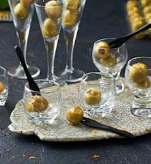 Aceitunas rellenas de vermut sólido