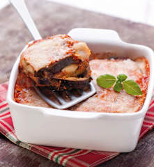 Bakłażan zapiekany z parmezanem i mozzarellą