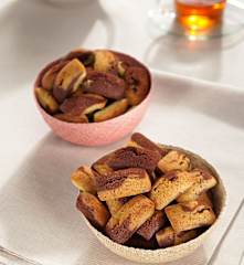 Financieros de chocolate y pistacho