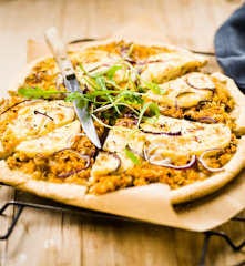 Tarte rustique potiron, saint-marcellin et oignon rouge