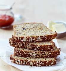 Frühstücks-Früchte-Brot