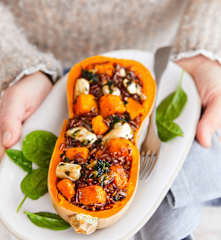 Courge butternut farcie au poulet