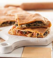 Empanadas farcies aux blettes, choziro et poitrine fumée