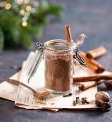 Mix di spezie per pan di zenzero