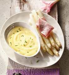 Sauce Hollandaise zu Frühlingsgemüse