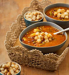 Zuppa di legumi e verdure