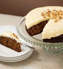 Caribbean carrot cake