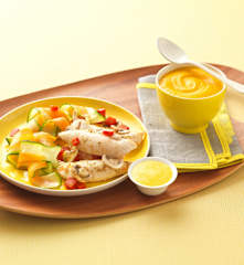 Poulet au curry, tagliatelle de légumes et velouté au lait de coco
