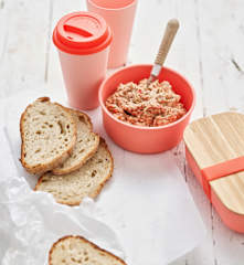 Patê de sardinha e pimento