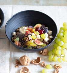 Menu light - Salade aux figues, raisins, feta et quinoa