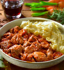 Coppa di maiale in umido