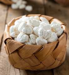 Kue Bangkit (Melt-in-Mouth Coconut Cookies)