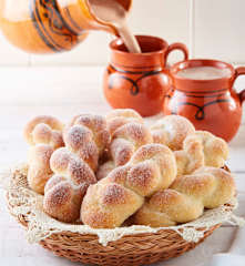 Meksykańskie zaplatane bułki