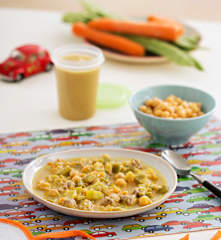 Zupa gulaszowa z ciecierzycą i cielęciną (dla dzieci)