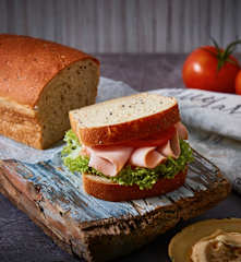 Pan de caja con semillas de amapola