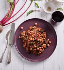 Guisado de grão com rama de beterraba