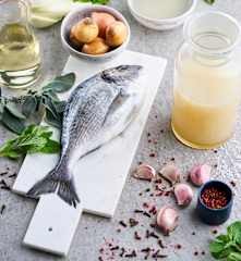 Caldo de peixe líquido