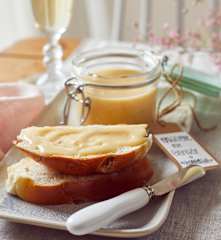 Tonkacreme mit Eierlikör