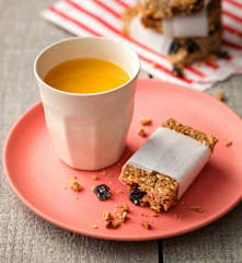 Cherry and Cinnamon Granola Bars