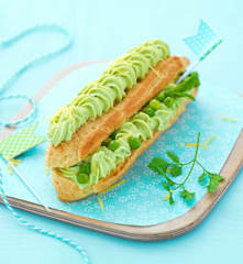 Eclairs aux petits pois et fromage frais