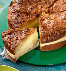 Bee sting cake