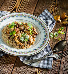 Dinkelrisotto mit Eierschwammerl