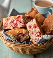 Raspberry Oatmeal Breakfast Cake