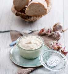 Masło czosnkowe z serkiem