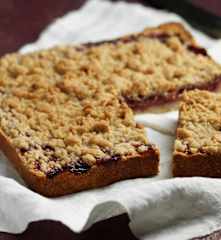 Pear, Rhubarb and Red Fruit Crumble Tart