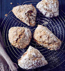 Weizen-Roggen-Brötchen