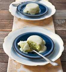 Flan di asparagi con salsa al Parmigiano