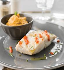 Bacalhau com puré de grão e batata doce