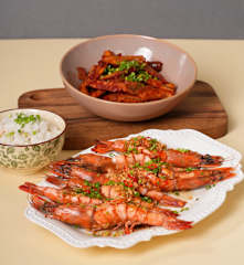 Three-in-One Steamed Butterfly Garlic Prawns with Eggplant and Ibu Sambal