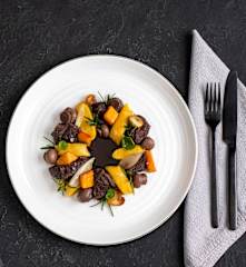 Wołowina po burgundzku z kopytkami dyniowymi (z osłoną noża miksującego)