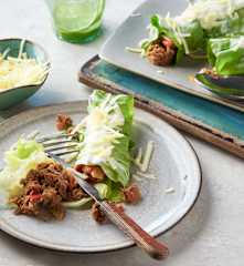 Enchiladas de carne en hoja de lechuga