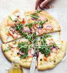 Pizza au saumon fumé