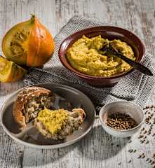 Kürbis-Kichererbsen-Hummus