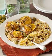 Poulet rôti à l'orange épicée et riz basmati aux raisins secs