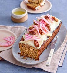 Cake à la betterave et aux fruits secs
