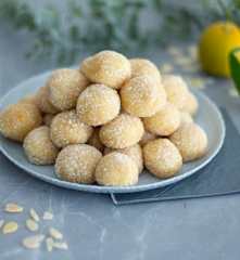 Αμυγδαλωτά με άρωμα μανταρινιού