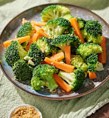 Stir Fried Broccoli with Carrot