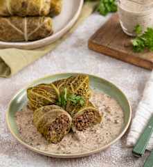 Gołąbki z kaszą i grzybami; Sos grzybowy