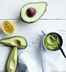 Spinach, avocado and egg purée (first foods)